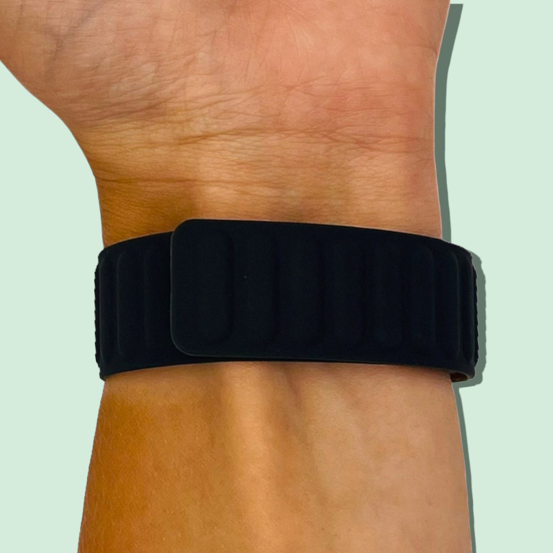 black-samsung-galaxy-watch-7-(44mm)-watch-straps-nz-magnetic-silicone-watch-bands-aus