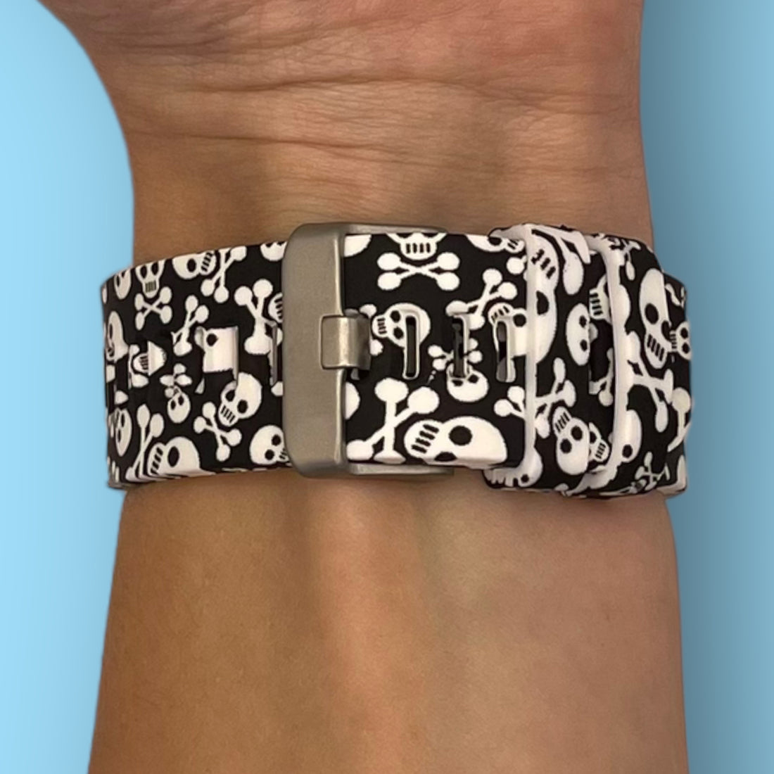 skull-crossbonmes-garmin-marq-commander-(gen-2)-watch-straps-nz-pattern-silicone-watch-bands-aus