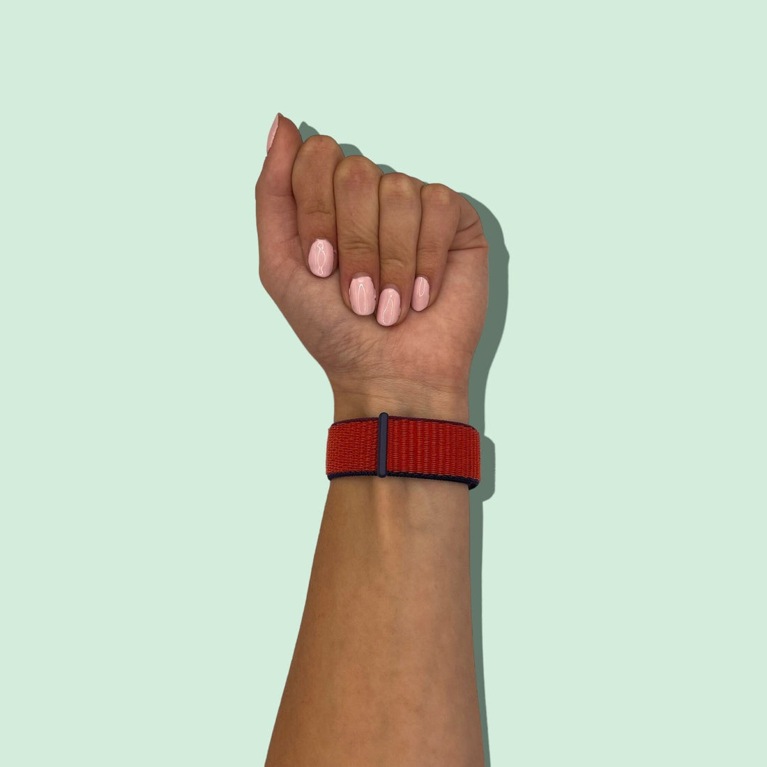 tri-red-995536